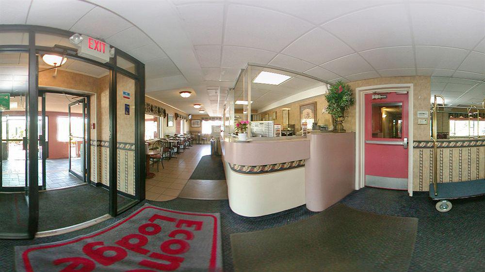 Econo Lodge Hicksville Bagian luar foto